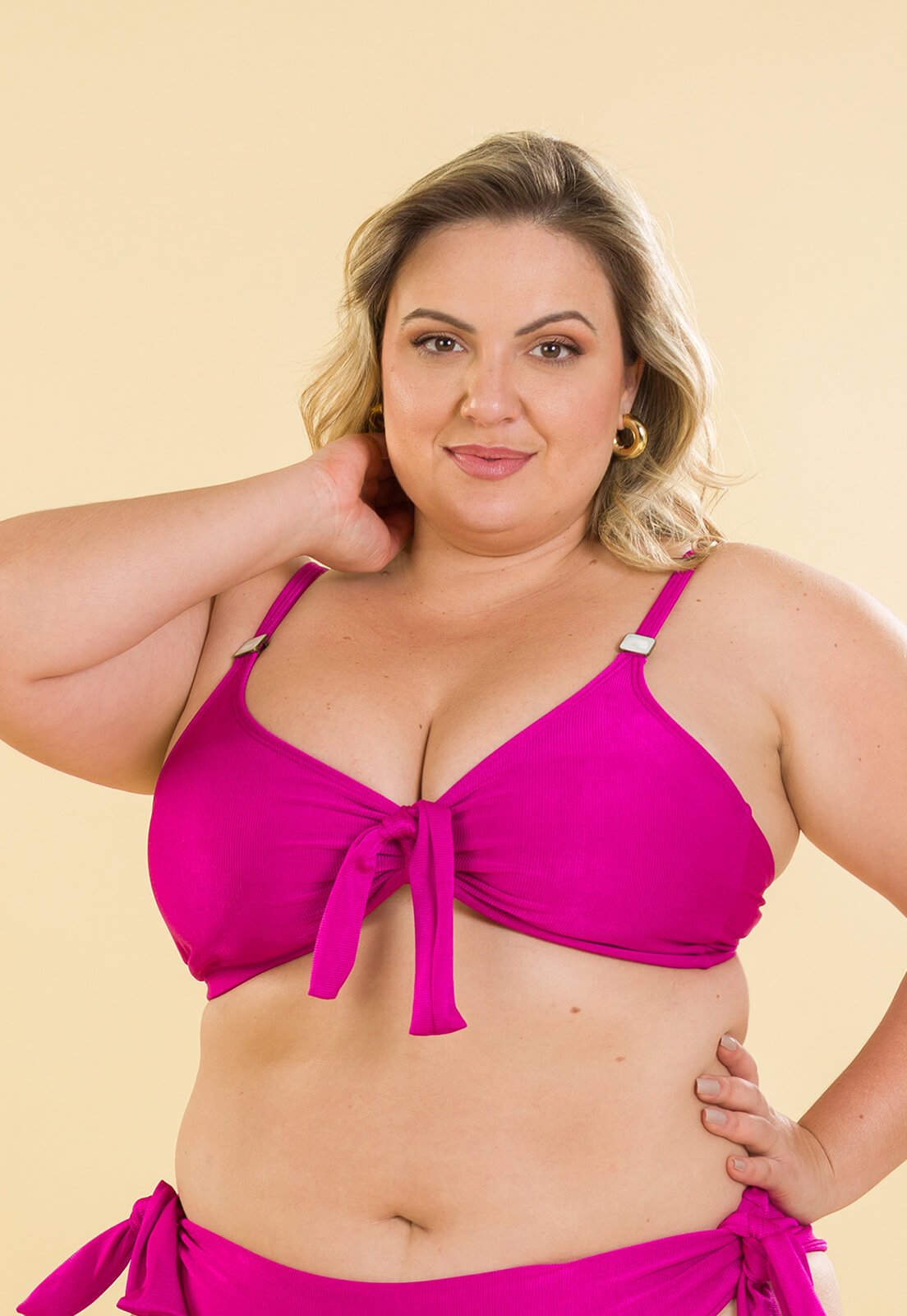 Top Cropped Laço Falso com Acessório e Textura | Ilhas Rio